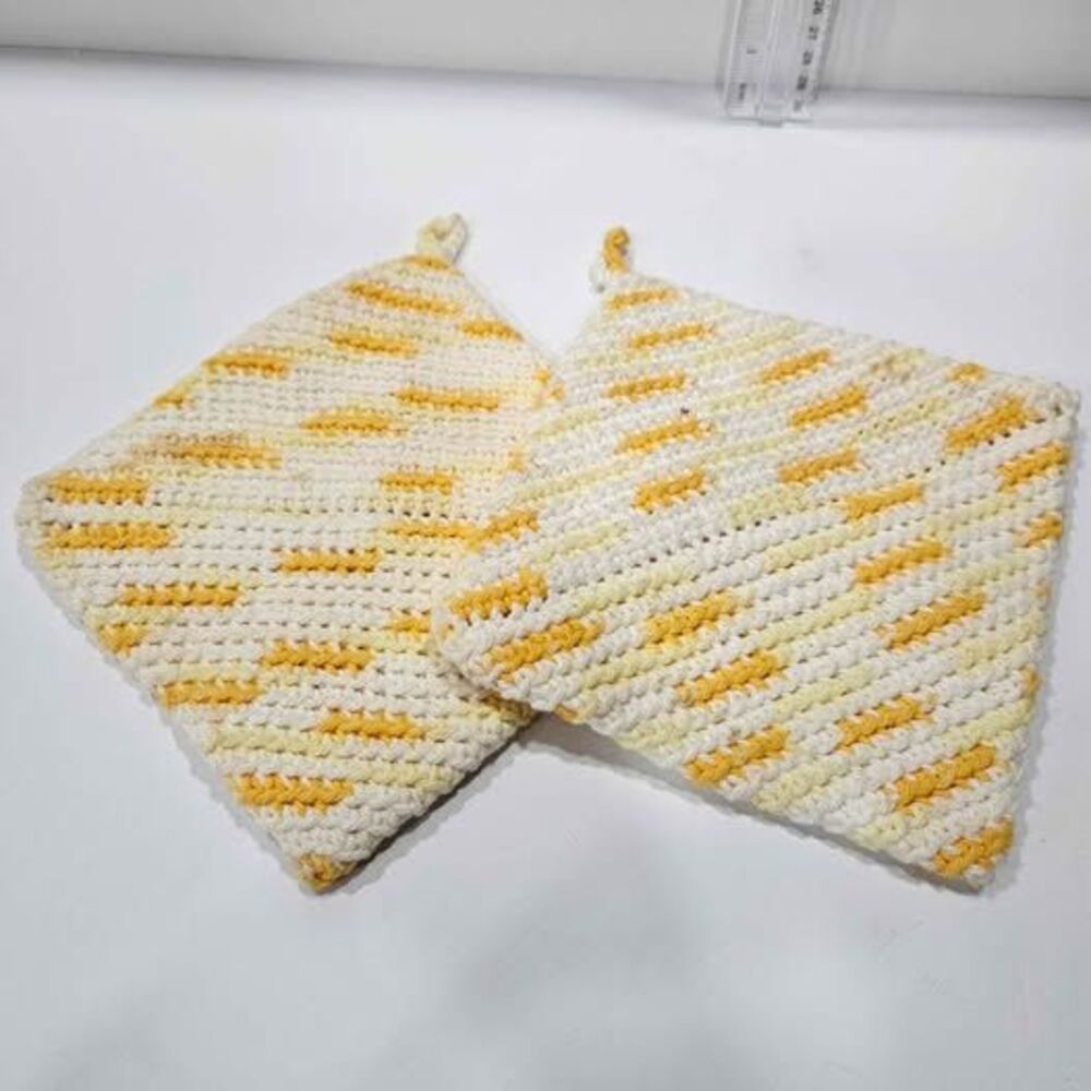 Vintage Handmade Yellow White Crocheted Potholders /rag scrubbers
